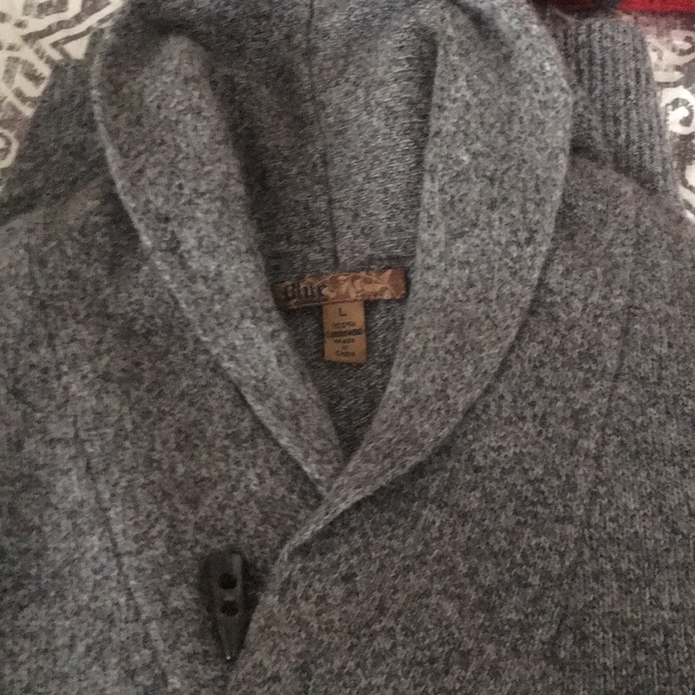 Men’s sweater-gray